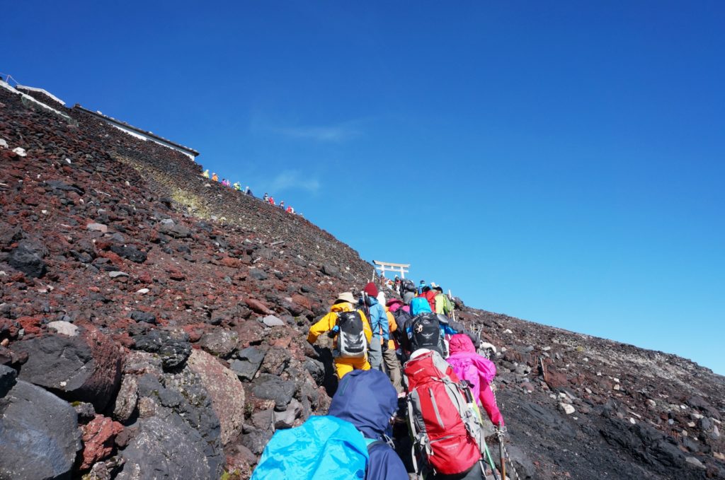 お盆休みの富士山登山混雑具合は？日帰りにおすすめのルートは？ | Be Alright.27